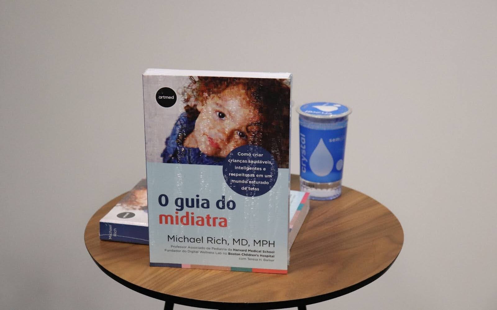 O guia do midiatra - book cover